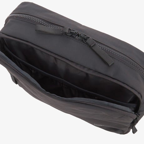 TRAVEL CROSS EX BAG M NW CHARCOAL NN2PS33B