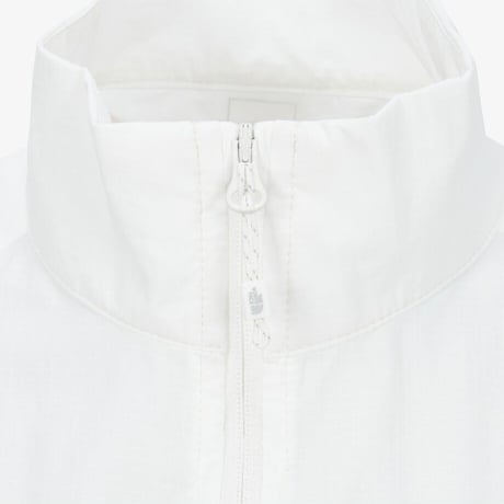 AIRY VEST WHITE NV5VS03E