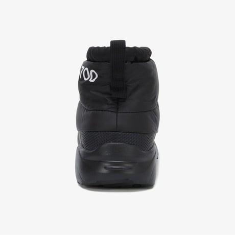 NUPTSE TRACTION CHUKKA BLACK NS87R57A