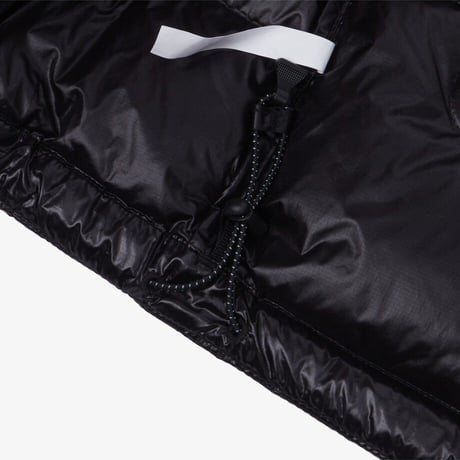 【SUMMIT SERIES】M'S LIGHT HEAT DOWN JACKET (RDS) BLACK NJ1DS21A