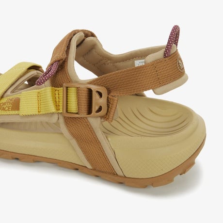 W EXPLORE CAMP SANDAL BROWN NS82S03B