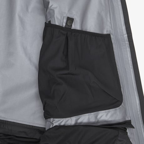 【SUMMIT SERIES】M'S WHISTLER GTX SKI JACKET BLACK NJ2GR98A