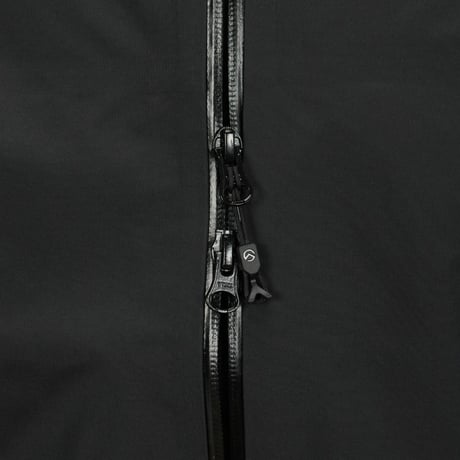 【SUMMIT SERIES】M'S SUMMIT EIGER GTX JACKET BLACK NJ2GS22A