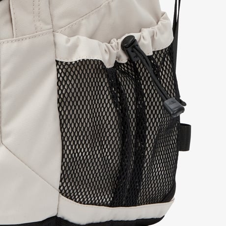 32L BOREALIS II リュック SAND SHELL アイボリー