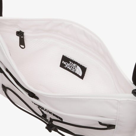 BOREALIS SLIM CROSS BAG WHITE NN2PR02B