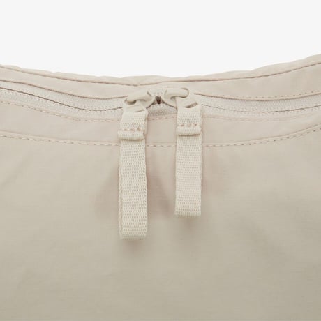 BREEZE CROSS BAG M WHITE SAND NN2PS36B