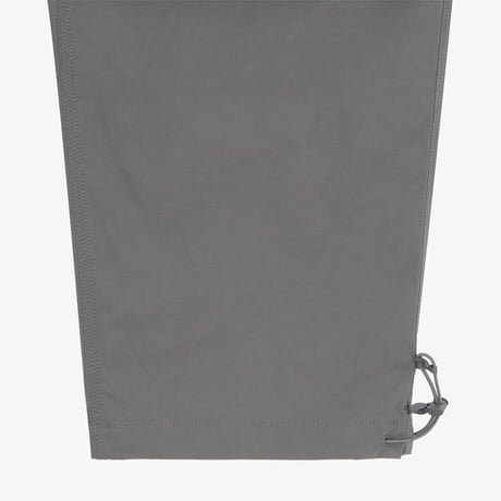 M'S PARACHUTE PANTS GRAY NP6NR09B