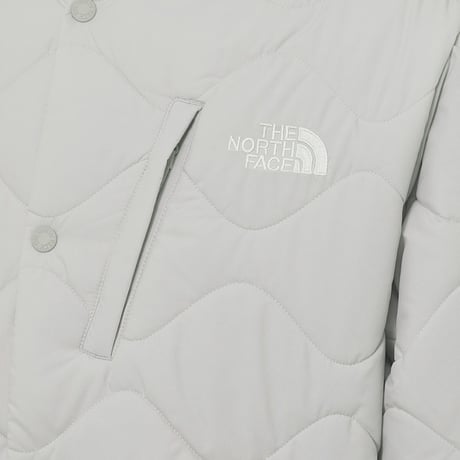 【ユニセックス】ESSENTIAL LIGHT V JACKET WHITE SAND NJ3NQ53K