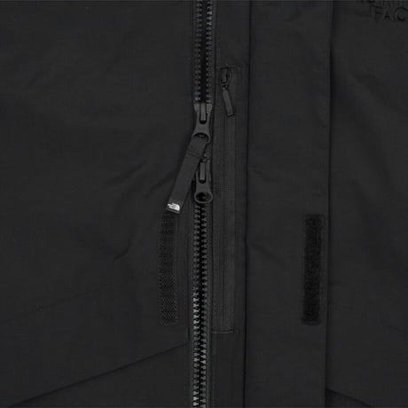 PEAK SHIELD JACKET REAL BLACK NJ2HR04A