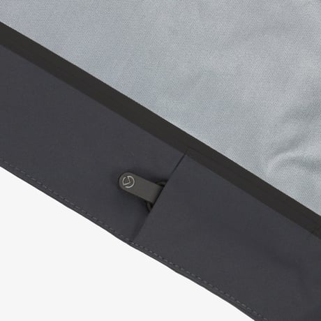 【SUMMIT SERIES】M'S SUMMIT EIGER GTX JACKET DARK GRAY NJ2GS22B