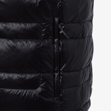 【SUMMIT SERIES】M'S LIGHT HEAT DOWN VEST (RDS) REAL BLACK NV1DS20B