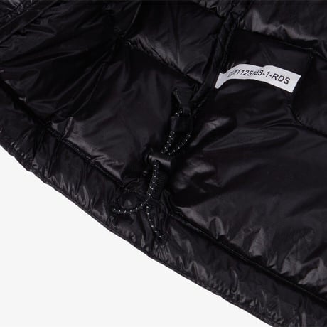 【SUMMIT SERIES】M'S LIGHT HEAT DOWN JACKET (RDS) REAL BLACK NJ1DS21D