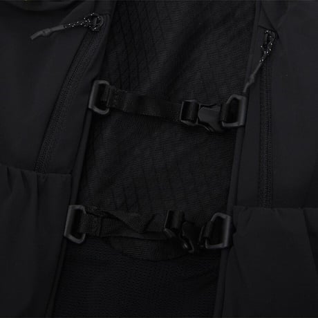 PACE VEST LT BLACK NA5AS04A