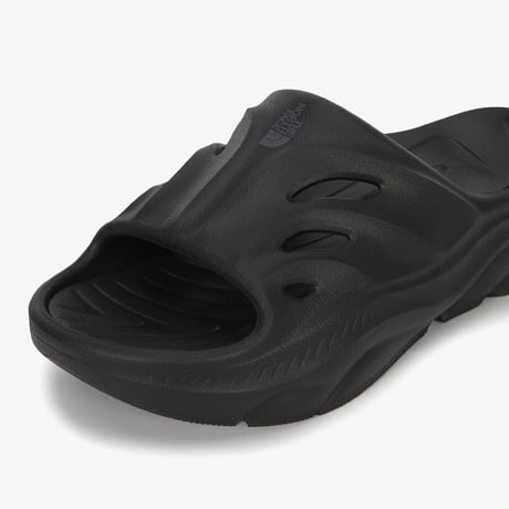 FIORD SLIDE BLACK NS81S02A