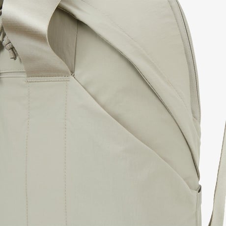 W NEVER STOP DAYPACK GRAYISH BEIGE NM2SQ71B