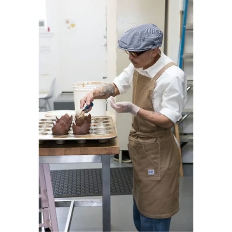 【Lee】BIB APRON(Camel)/胸当てエプロン(キャメル)