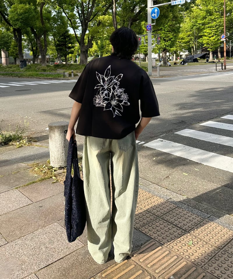 花柄プリントTシャツ【BLACK】 | ”IKINUKI”