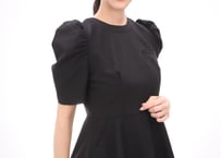 Cure peplum（Black）：袖タイプ（パフ）