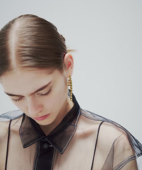 Modeling Orb pierce half gold