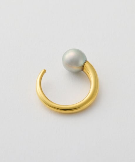 Aging pearl gray forkring gold