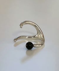 Modeling ringcuff (black) silver