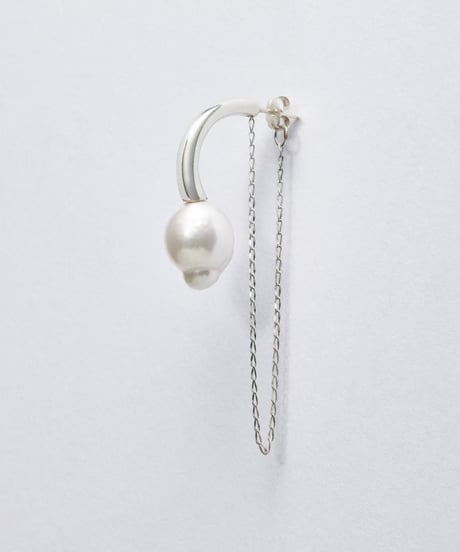Aging baroque pearl chain pierce half silver