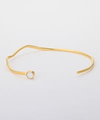 Cercle stone braceletcuff (whaite pearl) gold