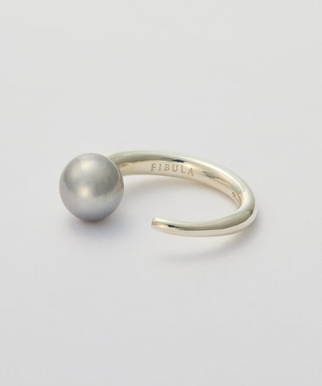 Aging pearl gray forkring silver