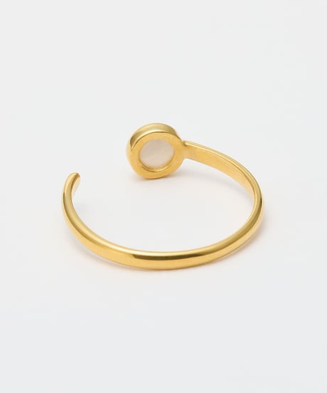 Cercle stone forkring (white pearl) gold