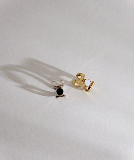 Cercle stone earcuff half (onyx) silver