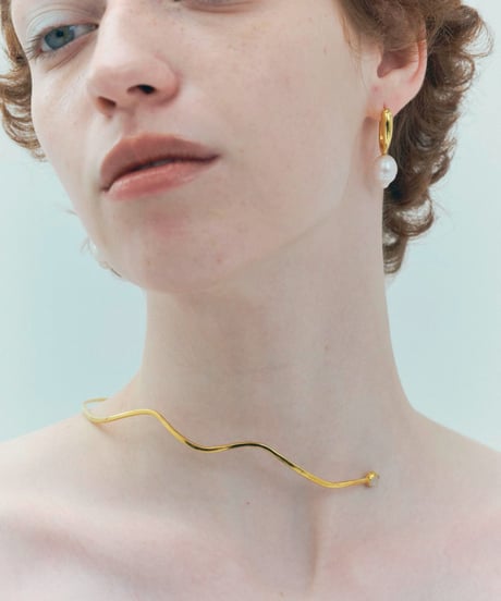 Cercle stone neckcuff gold (white pearl) gold