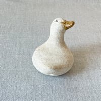 おもちアヒル　（横を向く）