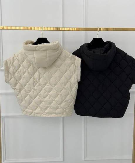 フード付きキルティング中綿半袖ブルゾン (2colors)