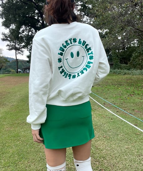 LUCKY刺繍バックプリントラウンドネックトレーナー (4colors)