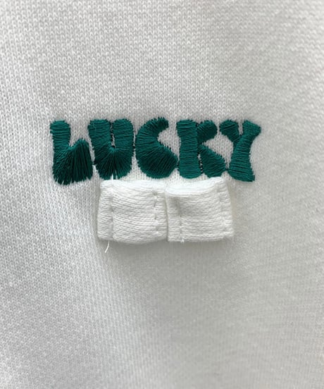 LUCKY刺繍バックプリントラウンドネックトレーナー (4colors)