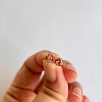 錆びの雫ピアス　ivory