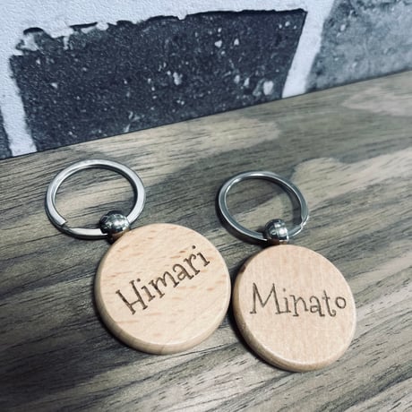 文字入れキーホルダー ❤︎なーこ様❤︎ ミラーアクリル キーホルダー 【 名入れ 】 キーリング 席札