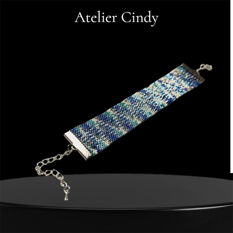 キューバ　サンチアゴ・デ・クーバ 修道院 ヴィンテージビーズブレスレット ブルー キューバ サンチアゴ・デ・クーバ 修道院 ヴィンテージビーズ