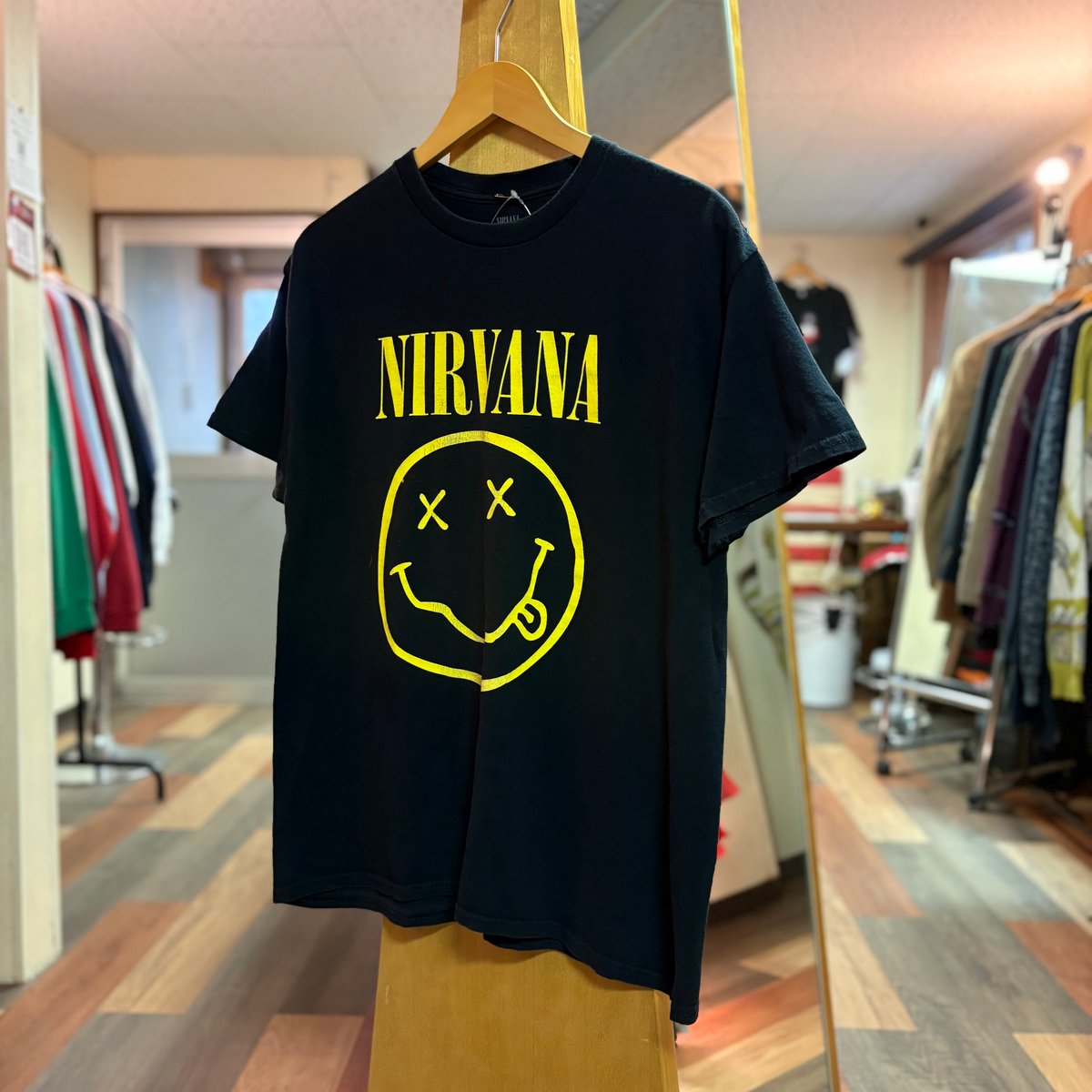 NIRVANA スマイル バンドTシャツ ニルヴァーナ バンT D685 | 古着屋Quest