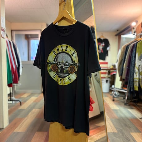 ガンズアンドローゼズ | STORES