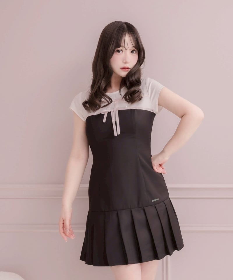 バイカラープリーツミニワンピース | DOLCELICHE（ドルチェリーチェ）