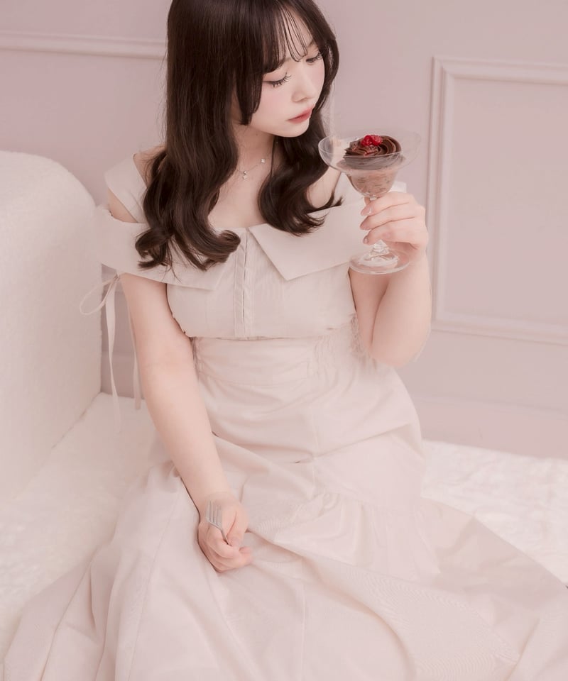 フロントホックオフショルダーワンピース | DOLCELICHE（ドルチェ