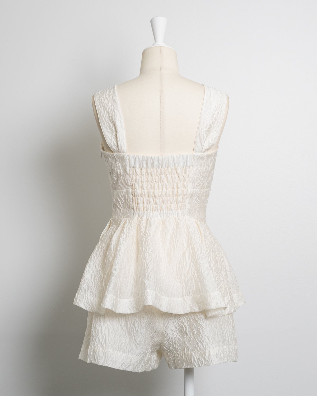 【新品未使用】エムミーエメ　puffyジャガードショートロンパース puffyジャガードショートロンパース | DOLCELICHE（ドルチェリーチェ）