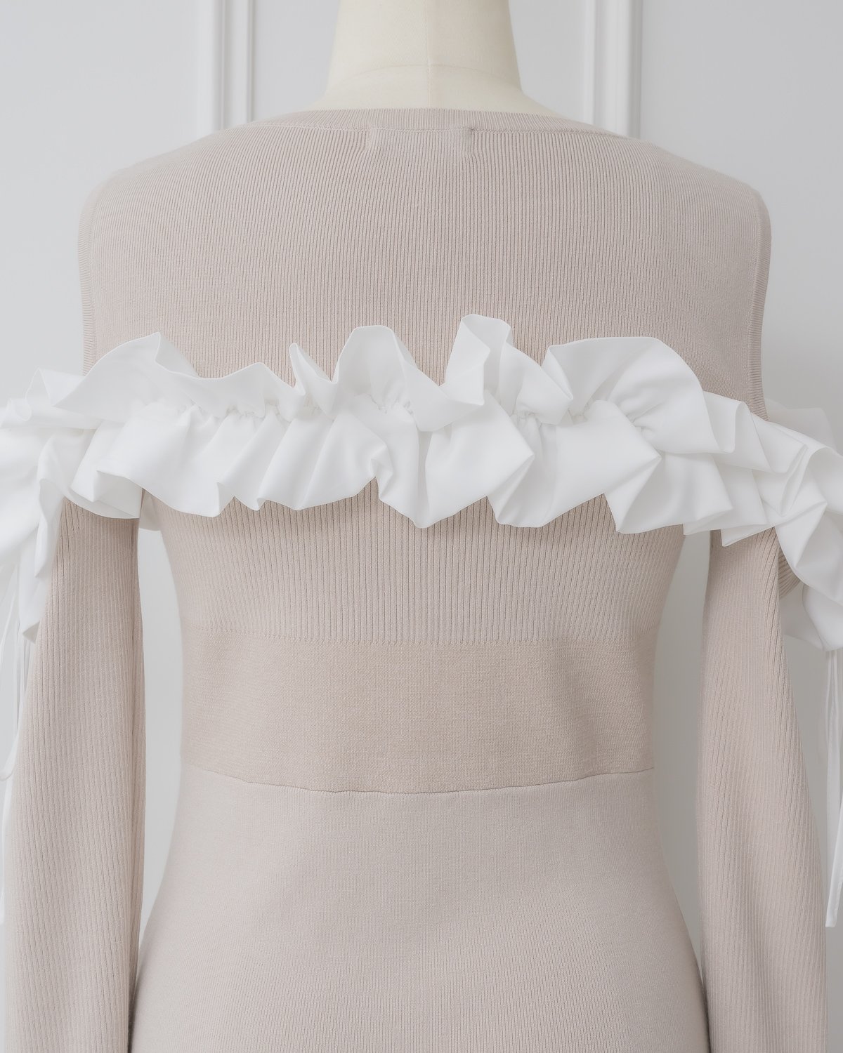 バイカラーフリルニットワンピース | DOLCELICHE（ドルチェリーチェ）