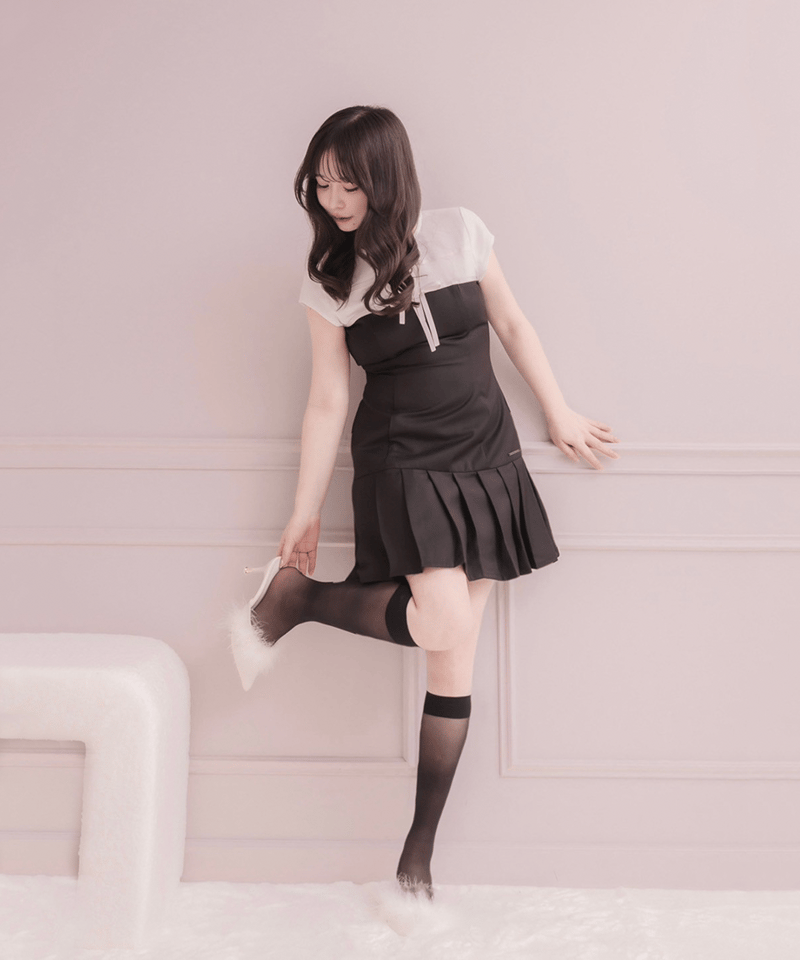 バイカラープリーツミニワンピース | DOLCELICHE（ドルチェリーチェ）