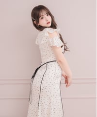 ショルダーフリルドットワンピース