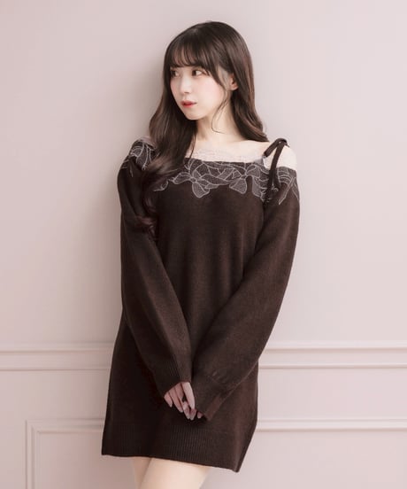 リボン刺繍ミニニットワンピース