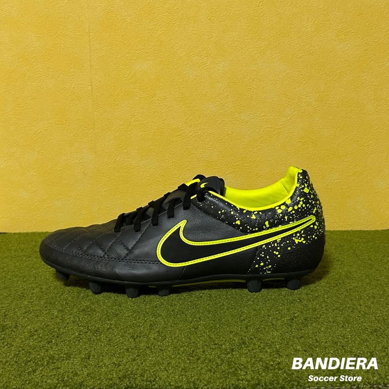 【美品】ナイキ ティエンポ レガシー TF(ブラック×イエロー) NIKE ナイキ サッカースパイク ティエンポ レガシー HG-E（ブラック