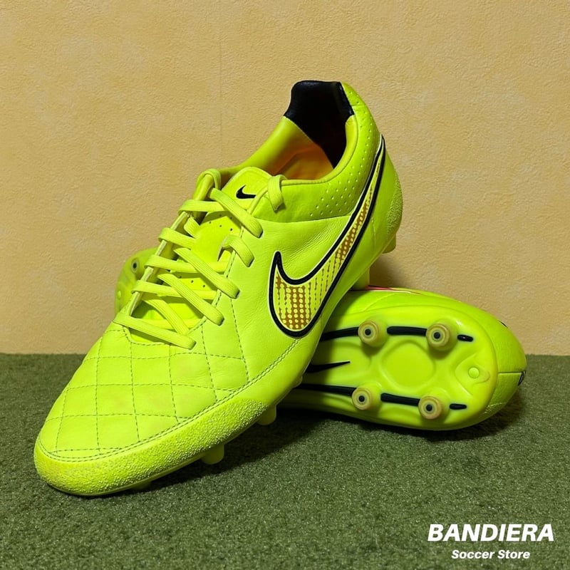NIKE ナイキ サッカースパイク ティエンポ レガシー HG-E（蛍光