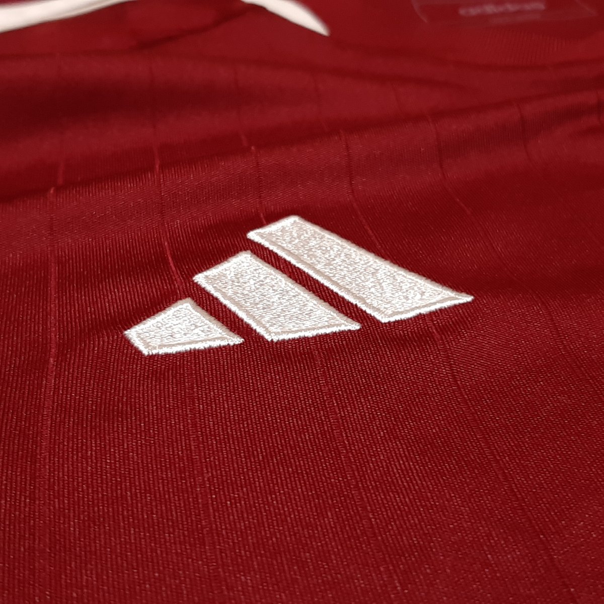 新品 タグ付き アディダス 2022 ラトビア代表 ユニフォーム ホーム XL アディダス】2022 ラトビア代表 ユニフォーム ホーム 半袖